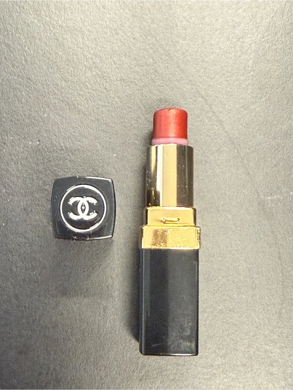 CHANEL Metal Garnet Creme Lipstick in Black & Gold Case